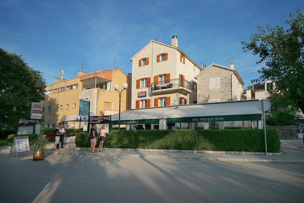 Hotel Трогір Екстер'єр фото