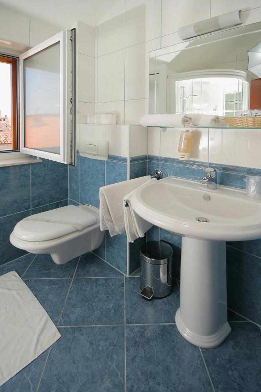 Hotel Трогір Екстер'єр фото
